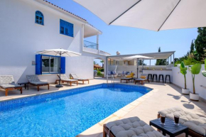 Adamante Luxury Villa by Nomads
